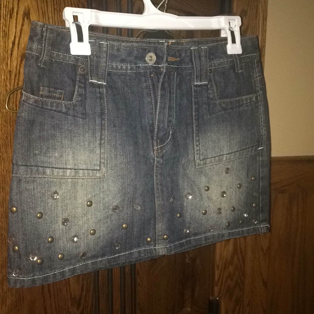 Renee’s 100% cotton denim skirt